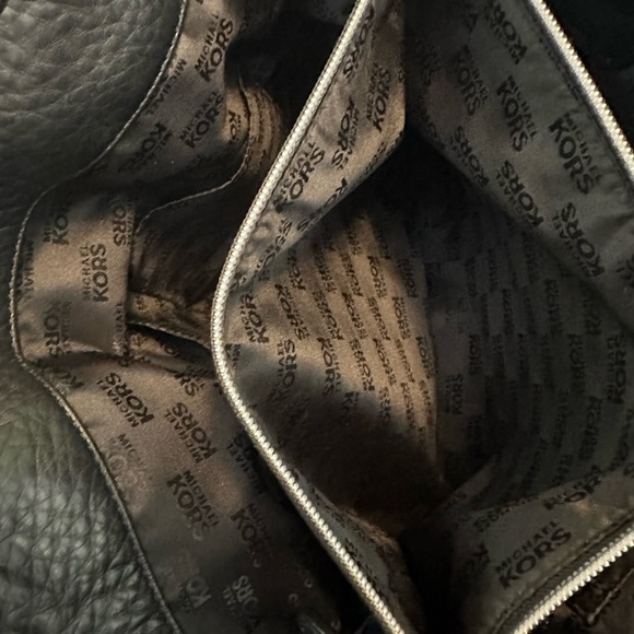 MICHAEL KORS HAMILTON LARGE TOTE BLACK WITH ROSE GOLD RARE COLOR - Picture 10 of 10